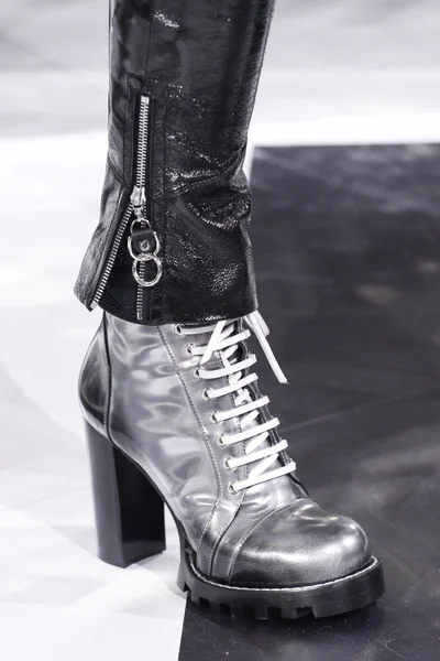 Look 40